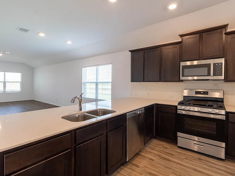 5601 Bellissima Way — Photo 7
