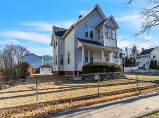 50 Hilton St, Chicopee, MA 01020