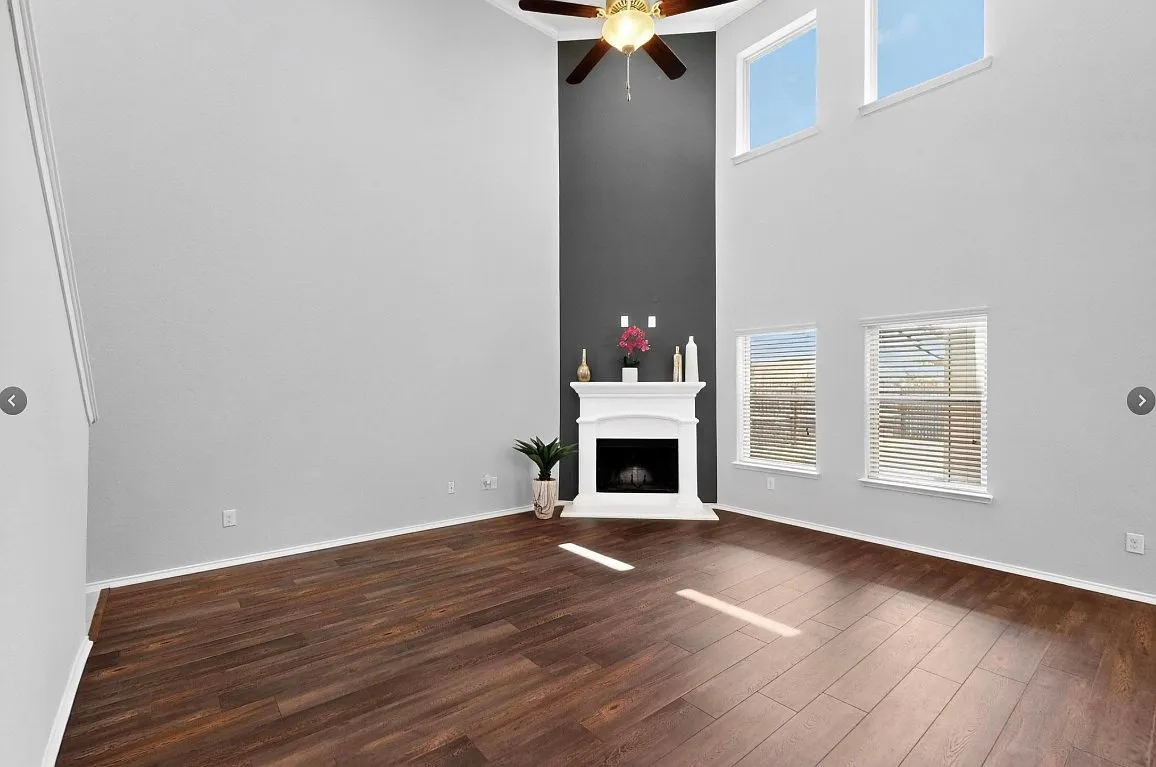 3 bed, 1888 sqft, $2,250 — Photo 2