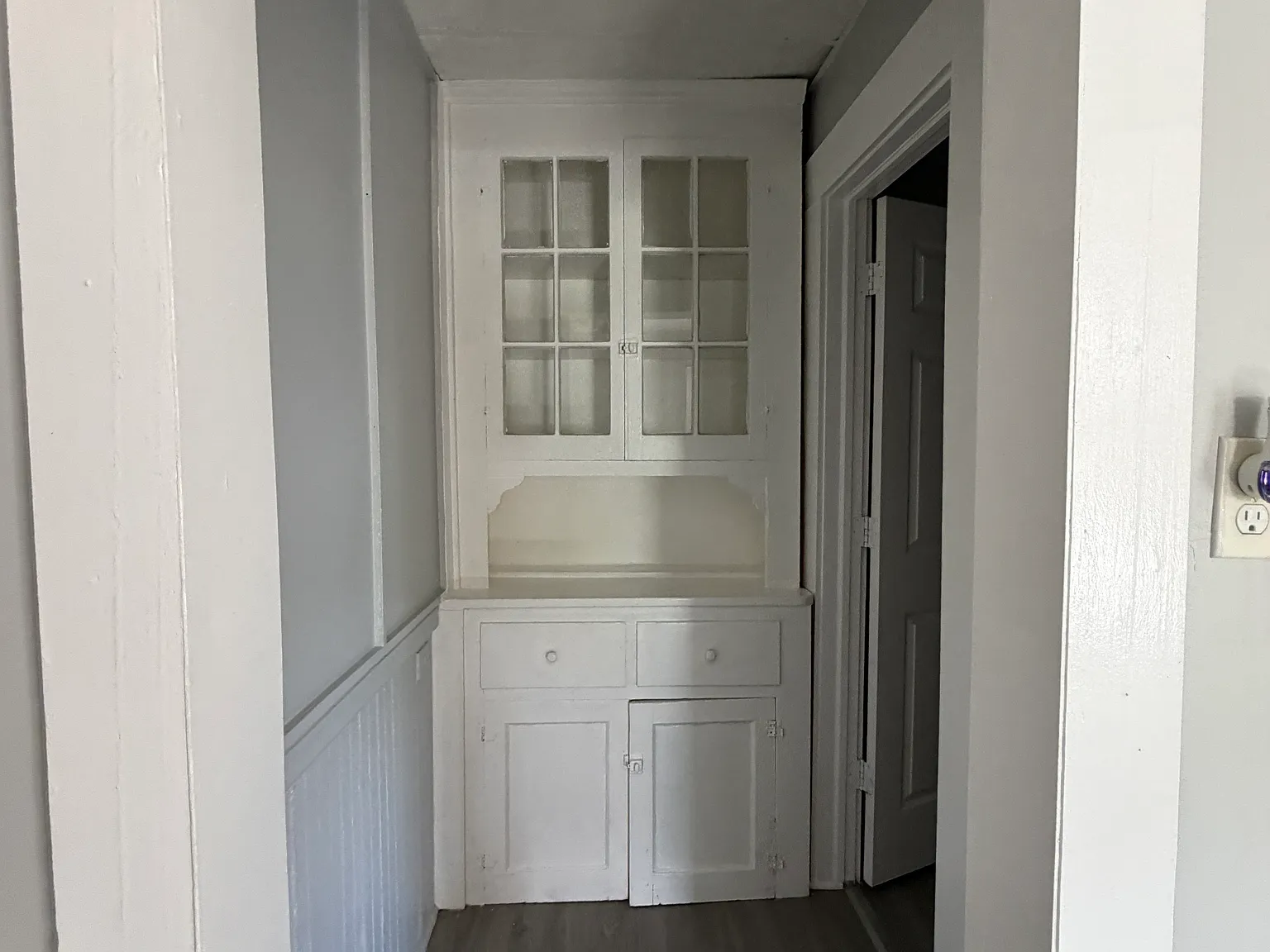 1 bed, $1,050 — Photo 4