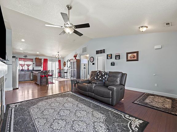 5th image of 5809 Thistledown Dr
