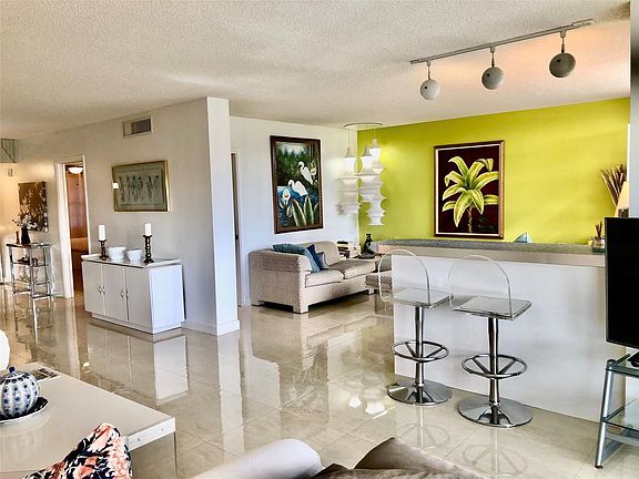 5th image of 800 Cypress Grove Drive #204