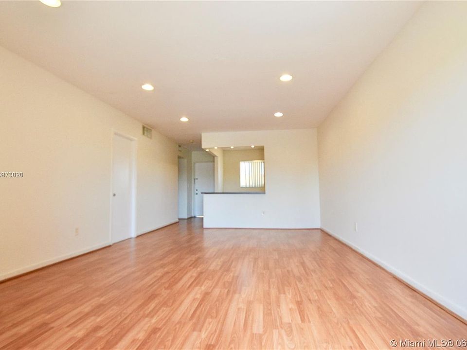 1st image of 7701 Camino Real A-unit 416