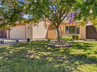 7024 Stanford Oak Dr, Sacramento, CA 95842