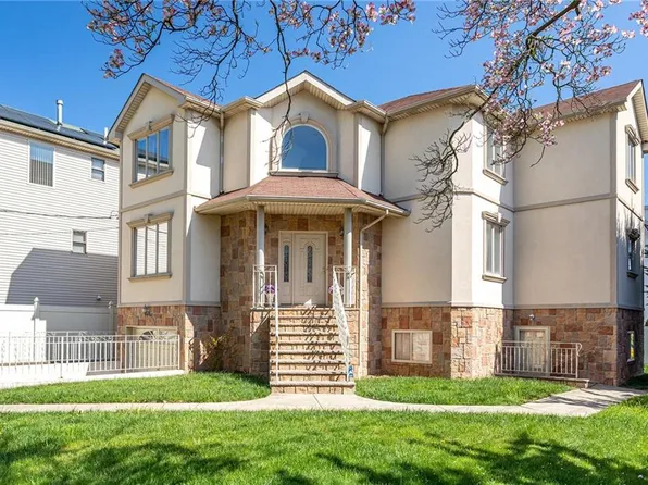 525 Falcon Avenue image 1 of 50