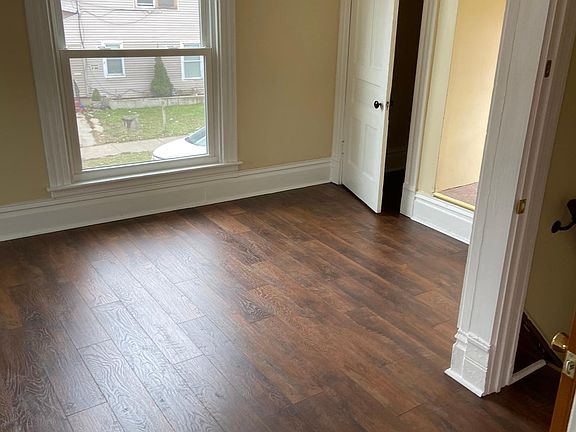 5th image of 11 Griggs St SW #2