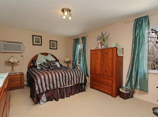 4225 Murray St, Flushing, NY 11355