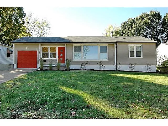 6113 Pointview Ln photo 1