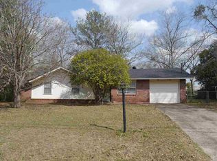 102 Meadowlark Ln, Enterprise, AL 36330