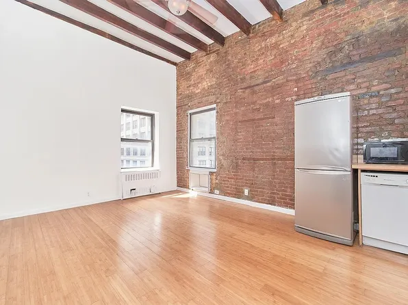459 Park Avenue South image 1 of 4