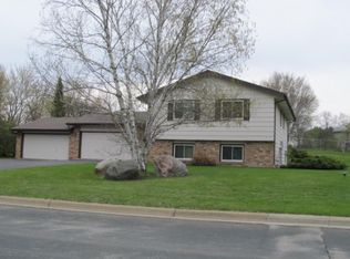 9335 152nd St W, Prior Lake, MN 55372