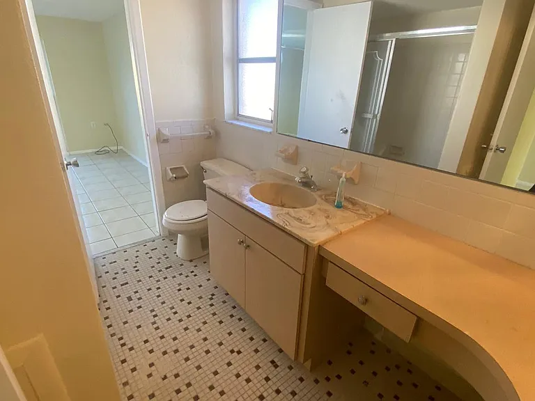 9105 Hermitage Ln — Photo 13
