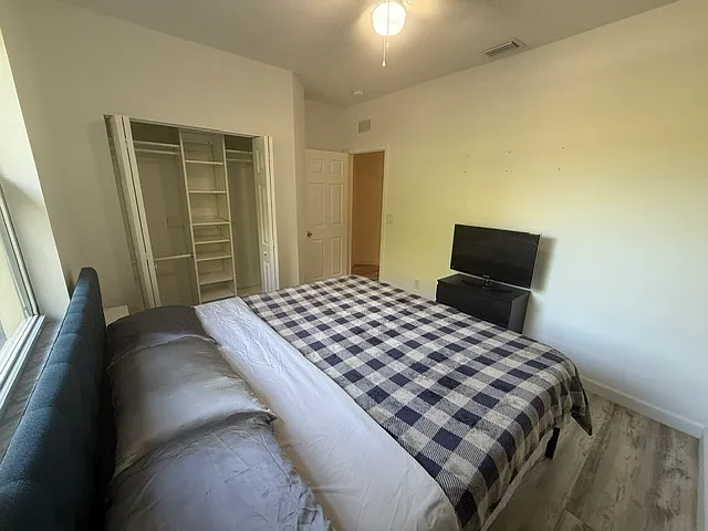 2415 NE 42nd Ave — Photo 26