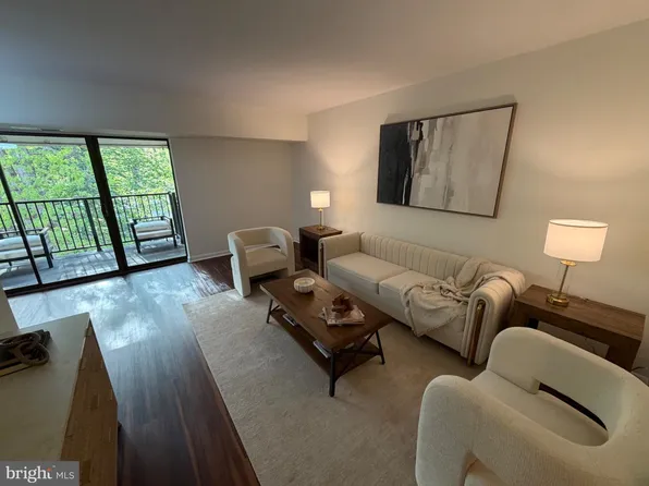 2238 Castle Rock Sq APT 22C, Reston, VA 20191