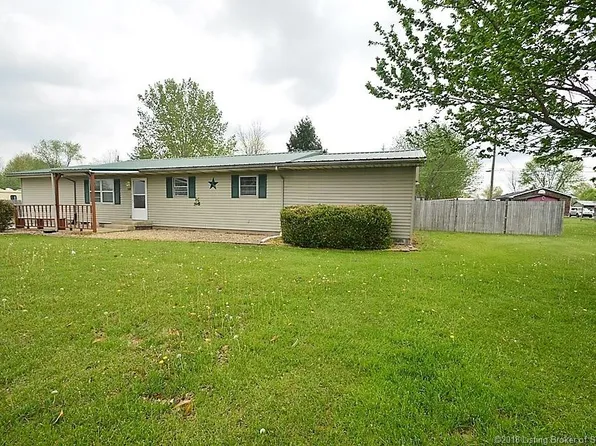 2638 N Jeffrey St, Scottsburg, IN 47170