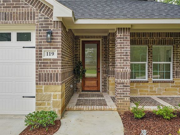 3rd image of 119 Parkside Dr
