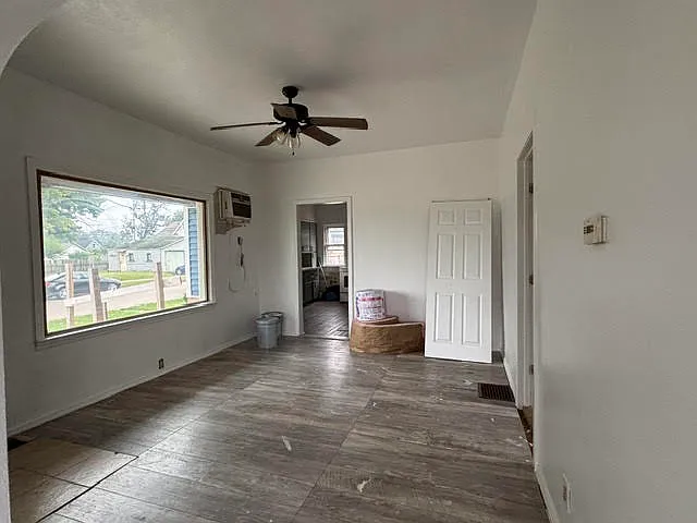 1821 W. Sample St - 1 — Photo 4