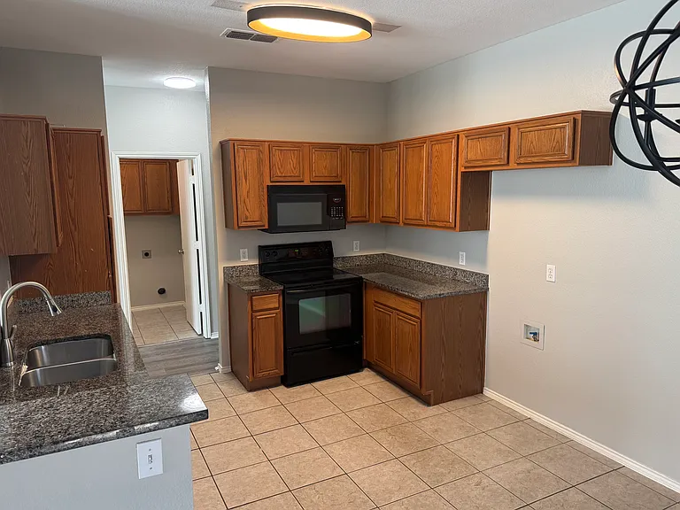 13509 Dove Ranch Rd — Photo 4
