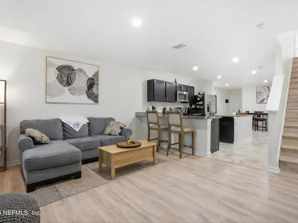 5935 CREEKSIDE CROSSING Drive, Jacksonville, FL 32210