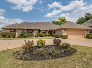10932 Woodbridge Rd, Oklahoma City, OK 73162