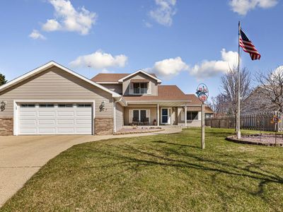 827 Lancer Dr NE, Owatonna, MN, 55060