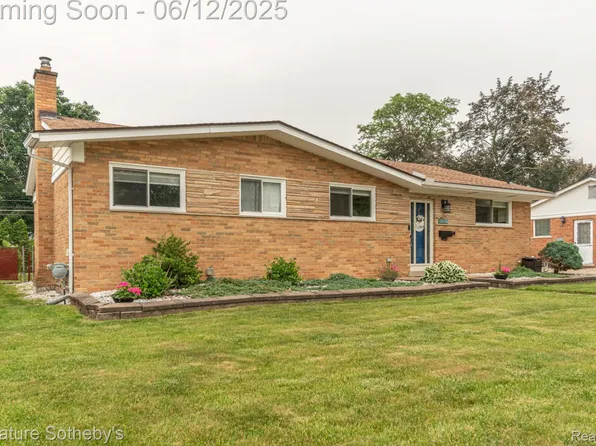 19634 Donna St, Livonia, MI 48152