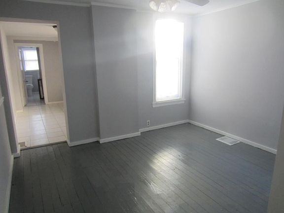 4th image of 1704 Tulip St