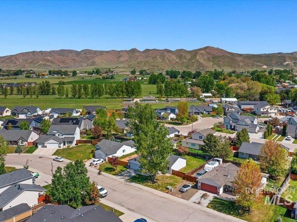3013 Mimosa Ln, Emmett, ID 83617
