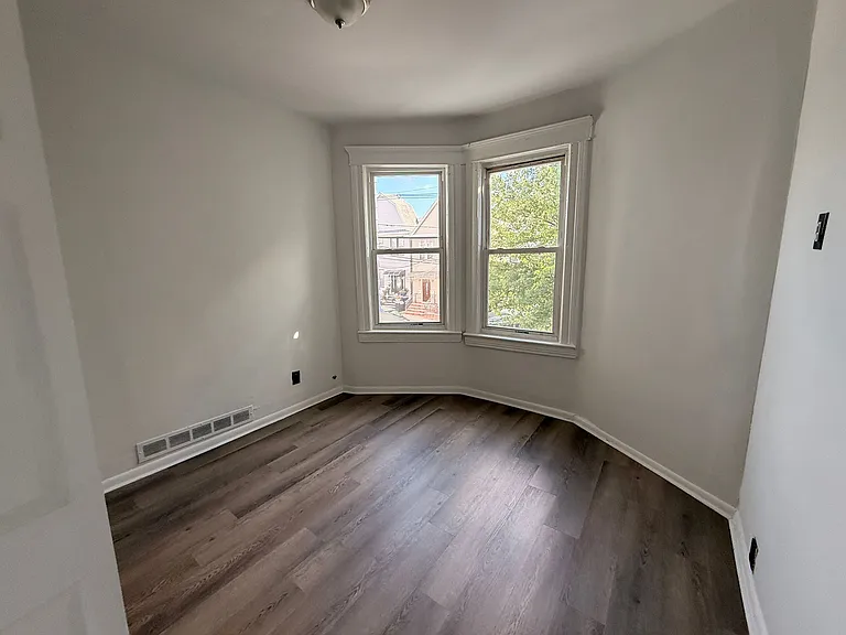 346 Armstrong Ave #A2 — Photo 10