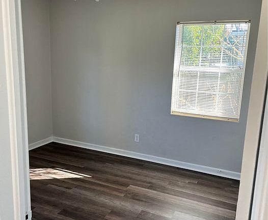 2nd image of 5938 Woodside Dr