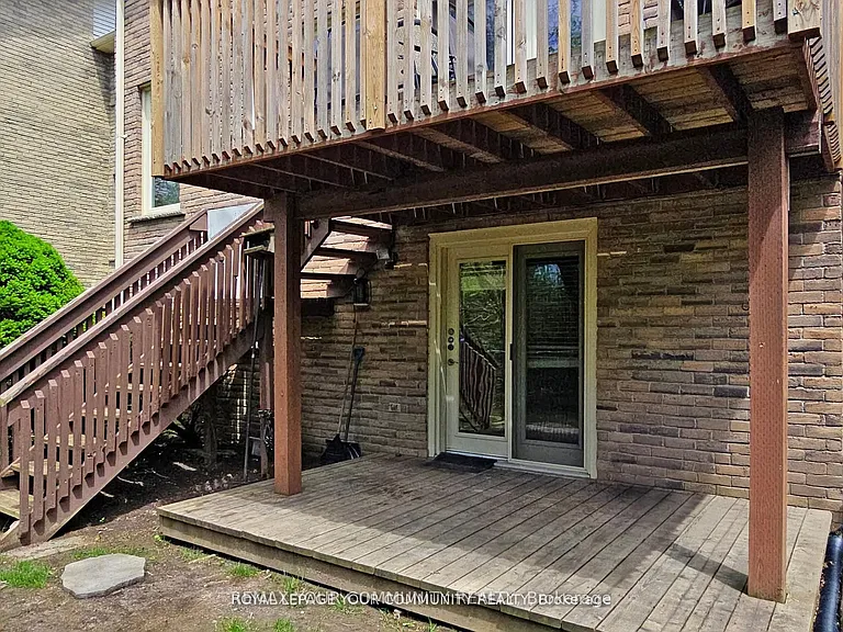 52 Eleanor Cir #LOWER — Photo 37