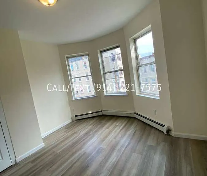 70 Ash St #3Y — Photo 12