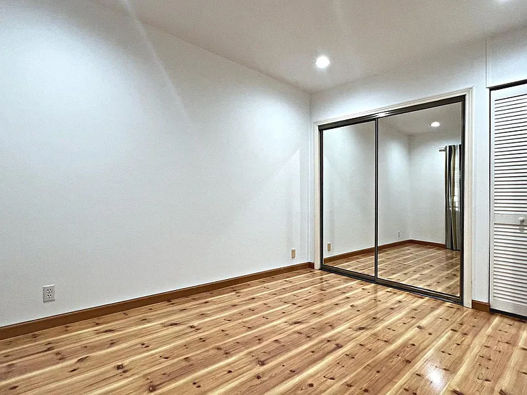 5627 Adele Ave — Photo 39