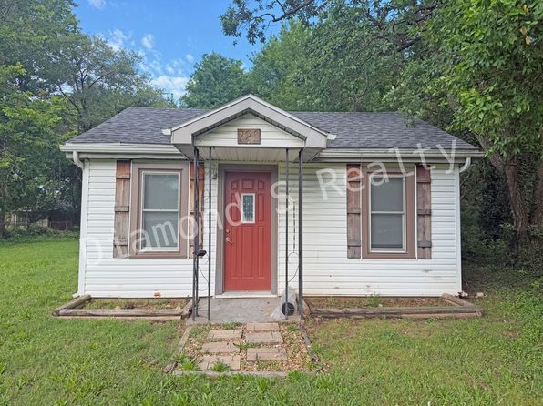 721 N Fulbright Ave