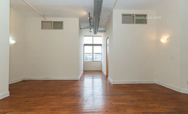 Sold by Engel & Völkers New York City | media 5