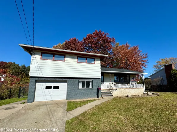 415 Kennedy Dr, Archbald, PA 18403