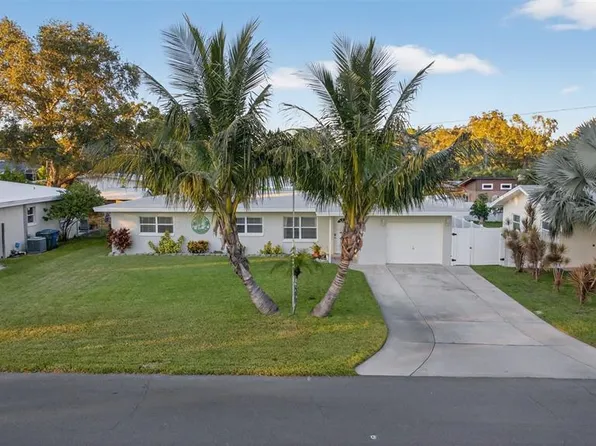 13583 Croft Dr N, Largo, FL 33774