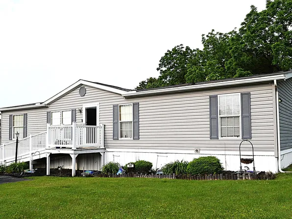 48 Eagle Dr, Hanover, PA 17331