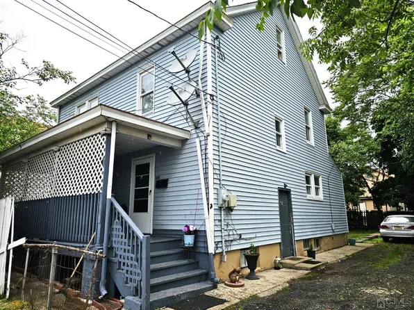 335-335 Seaman St, New Brunswick, NJ 08901