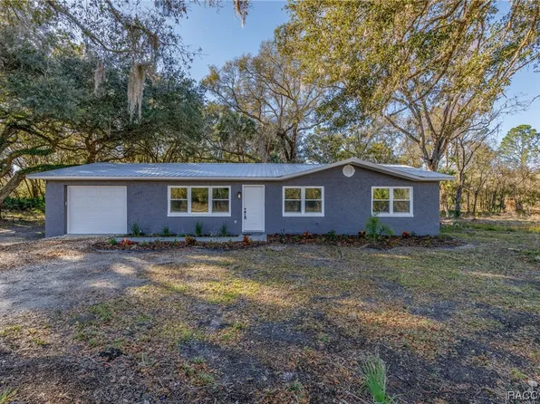 11808 W Bluebell Dr, Crystal River, FL 34428