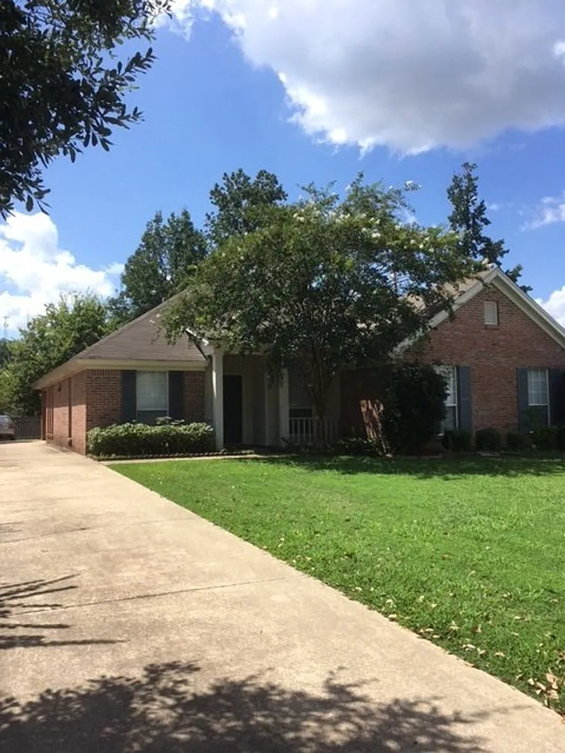 Ridge Park Dr 618 - Halcyon Summit — Photo 1