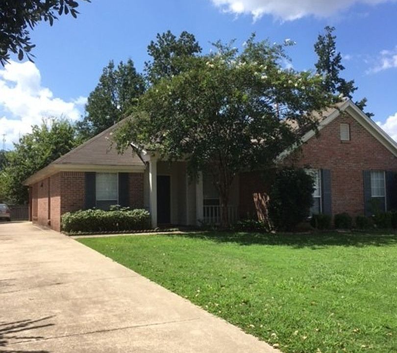 1st image of 618 Ridge Park Dr