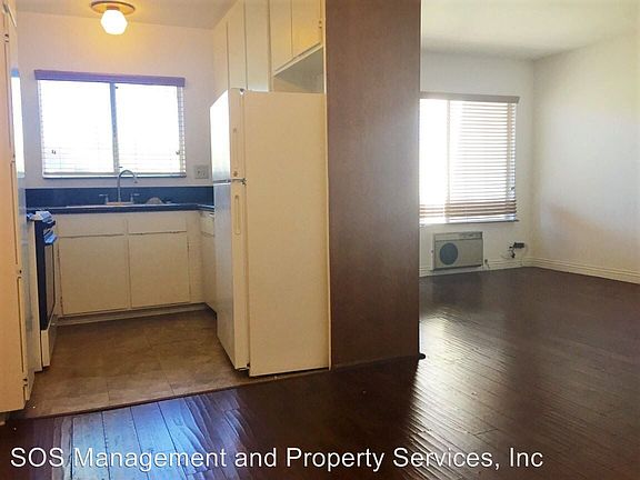 5th image of 1432 Robinson Ave APT 2