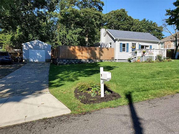 2nd image of 70 Highview Dr