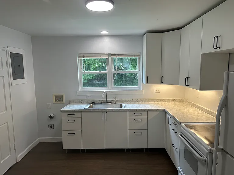 18 W Meadowbrook Dr #2 — Photo 10