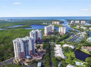 455 Cove Tower Dr APT 403, Naples, FL 34110