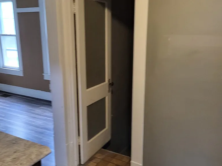 124 Westwood Ave — Photo 11
