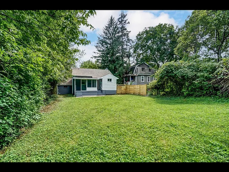 3736 Odin Ave — Photo 9