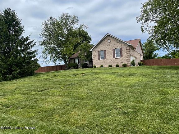2nd image of 89 Cody Ct