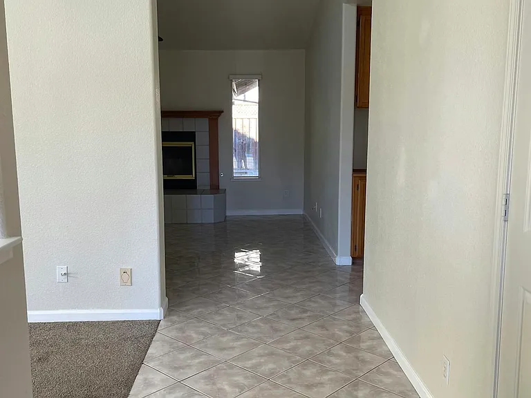 1580 Rehrmann Dr — Photo 12